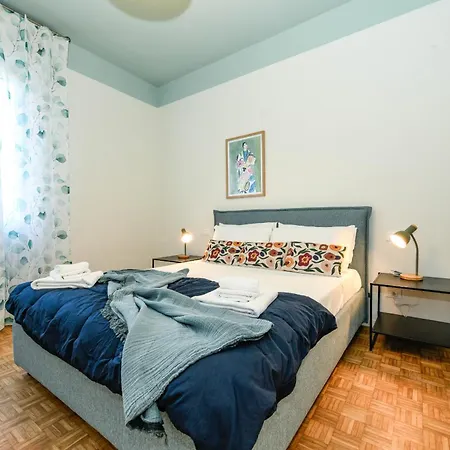 Apartmán Desenzanoloft Garda Golden Sunrise Official Partner Homes And By Marriott Bonvoy *