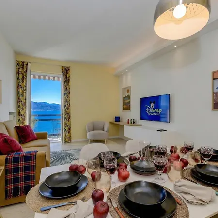 Desenzanoloft Garda Golden Sunrise Official Partner Homes And By Marriott Bonvoy Desenzano del Garda
