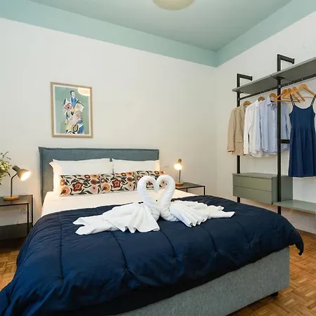 Desenzanoloft Garda Golden Sunrise Official Partner Homes And By Marriott Bonvoy *